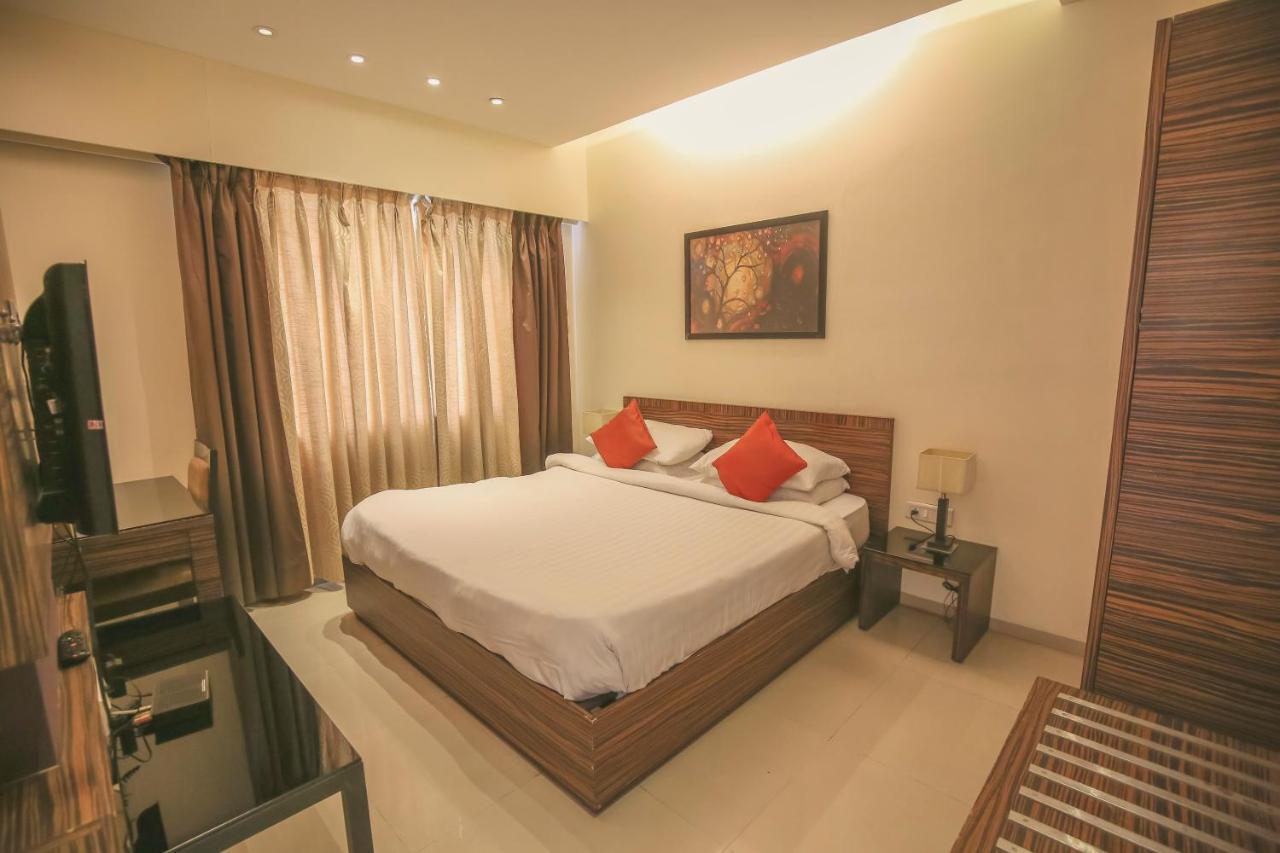 Hotel The Gold Haven Pune Esterno foto