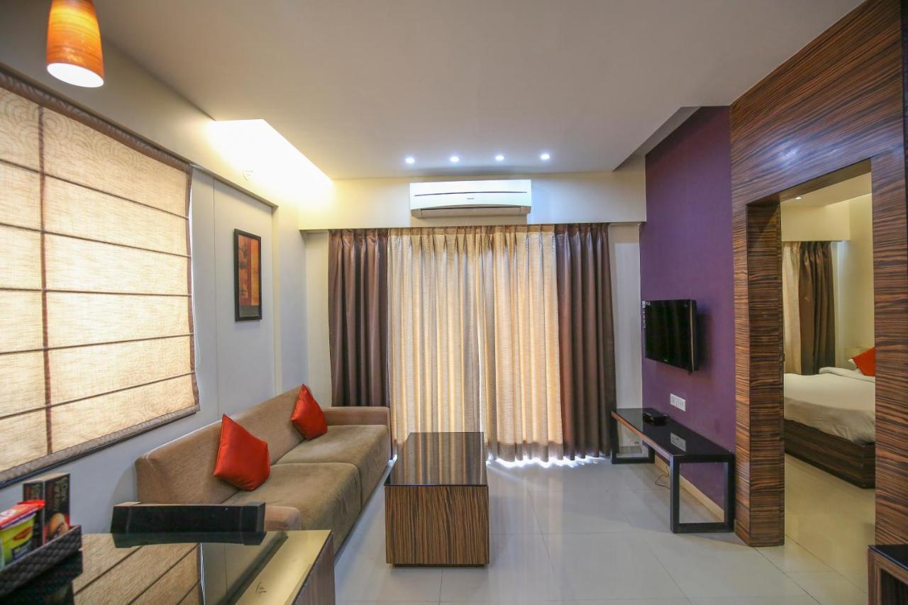 Hotel The Gold Haven Pune Esterno foto
