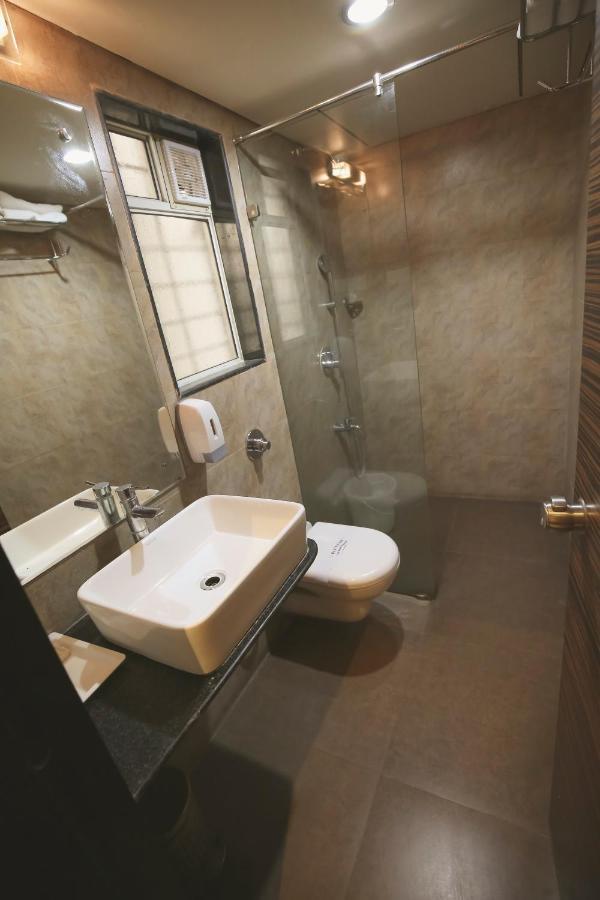 Hotel The Gold Haven Pune Esterno foto